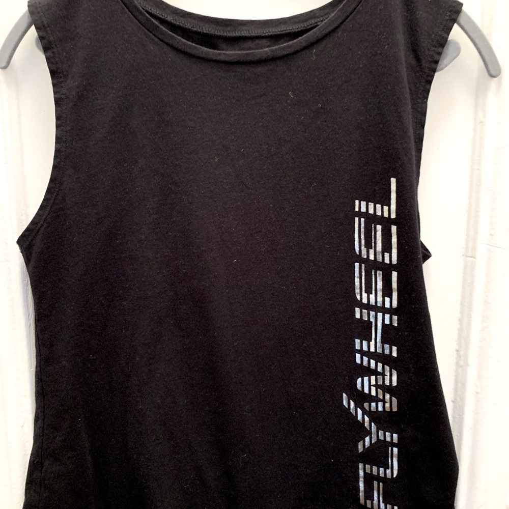 Flywheel tank top